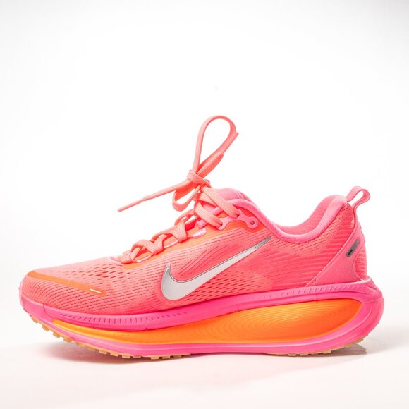 LIMITED EDITION Race Series After Dark Tour Size 7 Nike Vomero 18 Digital Pink W - Picture 3 of 8